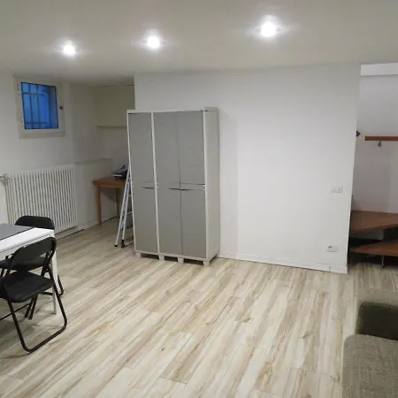 Kr Villa